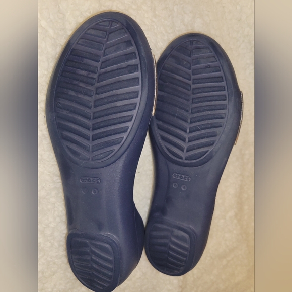 Crocs Lina womens sandals like new size 8 Navy/silver - Picture 2 of 3